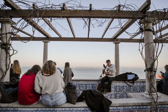 Welcome Lisbon Tour with Local Guide in Private Eco Tuk Tuk - The small detail of Chafariz de El-Rei