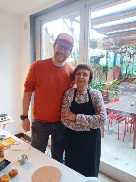 Workshops Pasteis de Nata in Porto, Portugal - Shaping homemade puff pastry