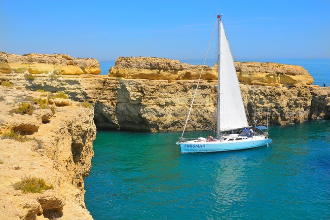 Yatch FINISMAR: 3hours Sailing to Benagil - Why the small group matters